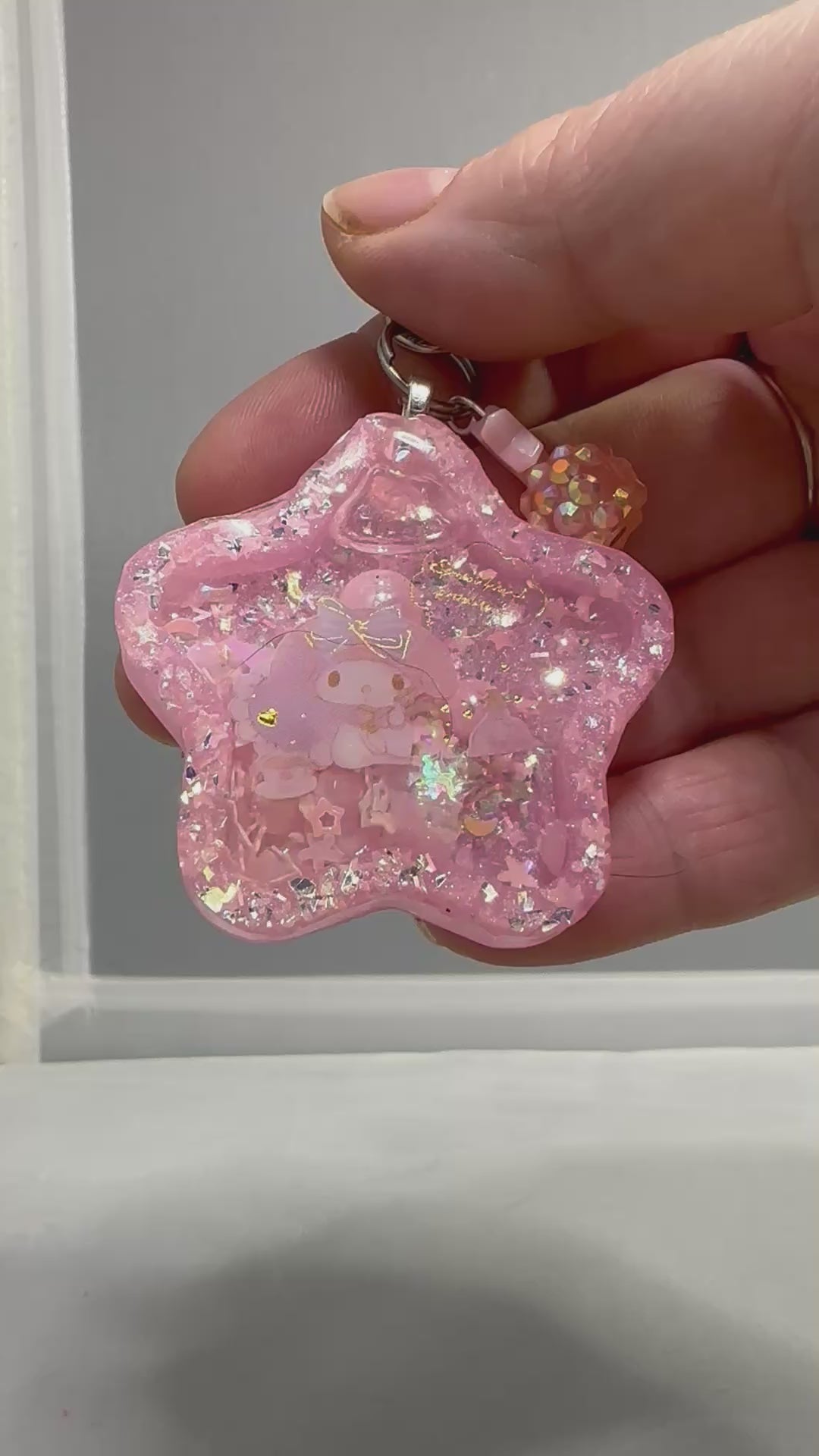 Star Liquid Shaker Keychain - speech bubble