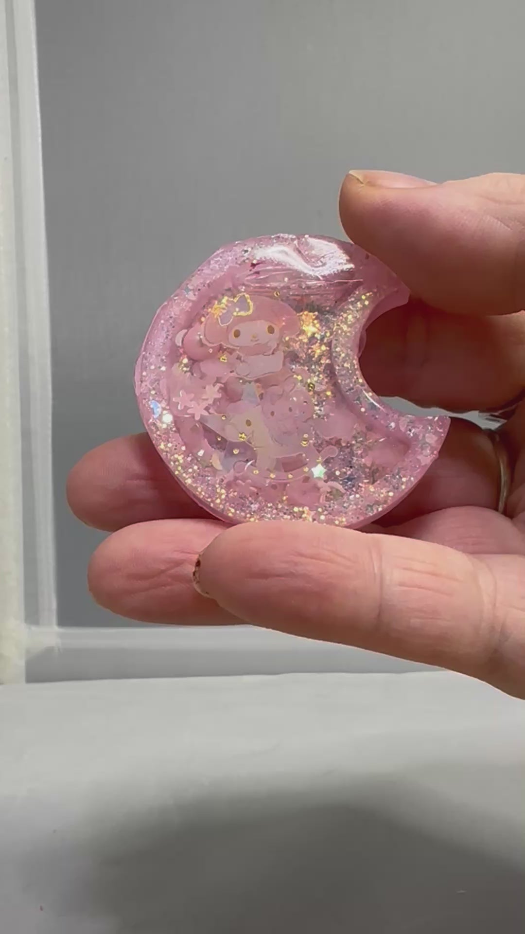 Moon Liquid Shaker Pin